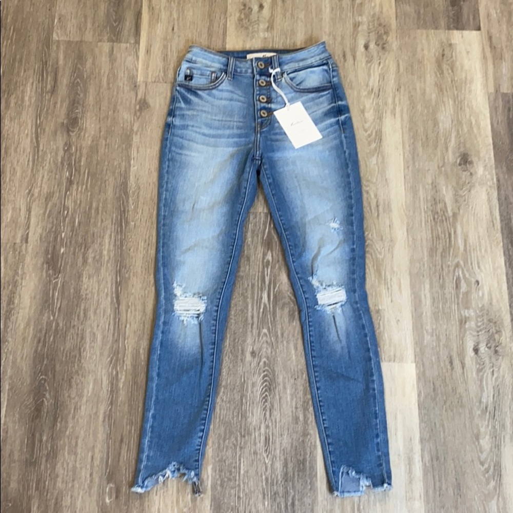 🆕Size 24 distressed kancan jeans NWT